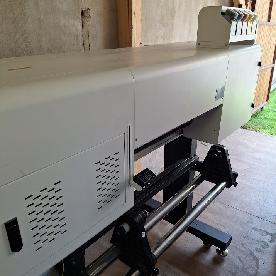 Nyomdai gépek és gépjármű 