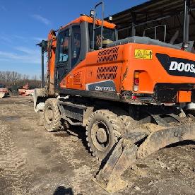 Doosan DX 170W-5 gumikerekes kotrógép